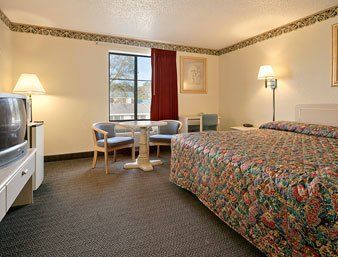 Hotel Super 8 By Wyndham La 2*