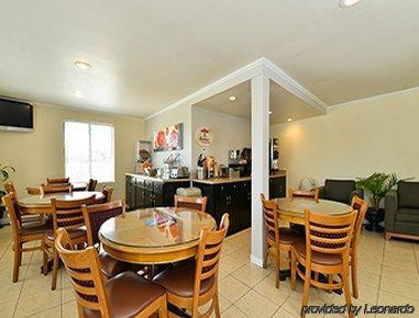 Super 8 By Wyndham La Lafayette